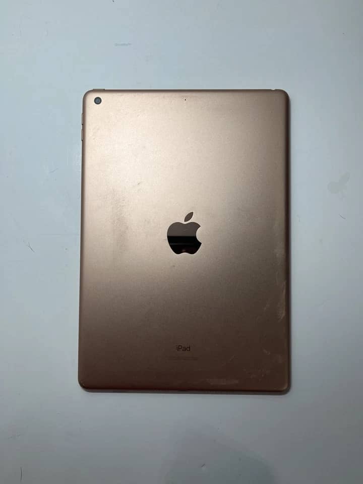 Apple iPad 7 Tablets 10.2" Gray 128GB Refurbished - Premium