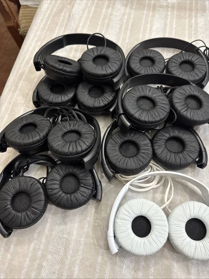 Sony MDRZX110 Headphones & Earbuds New Black