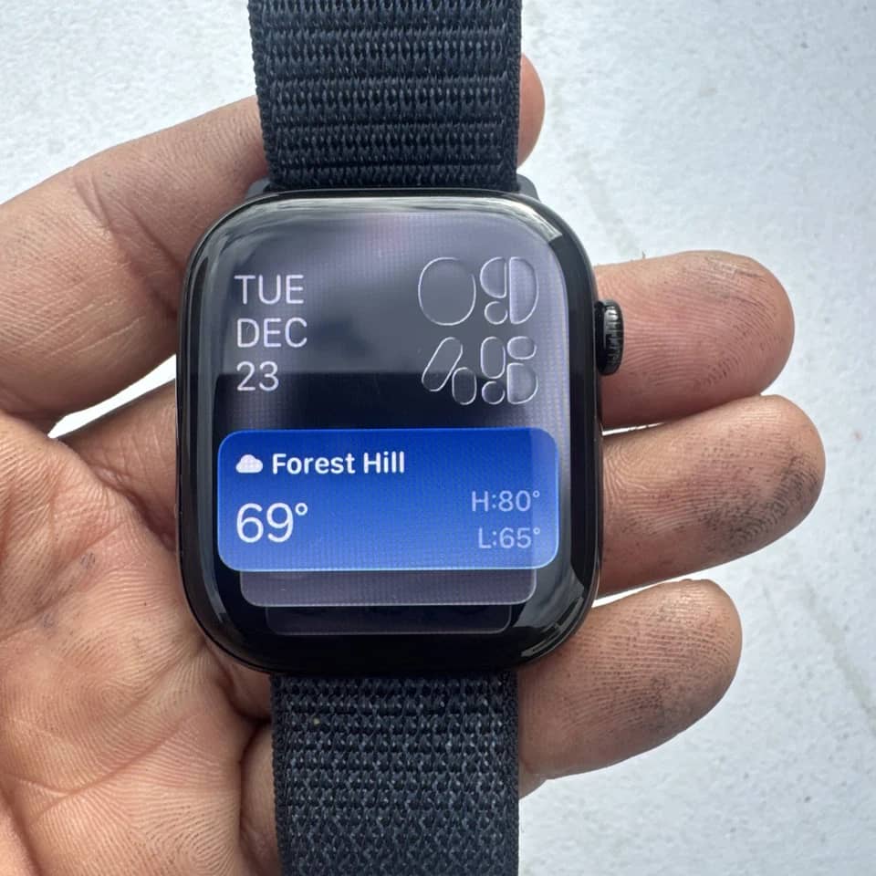 Apple Watch Series 10 Smartwatches 46mm Black Refurbished - Premium