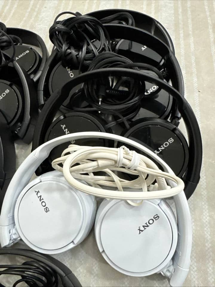 Sony MDRZX110 Headphones & Earbuds New Black