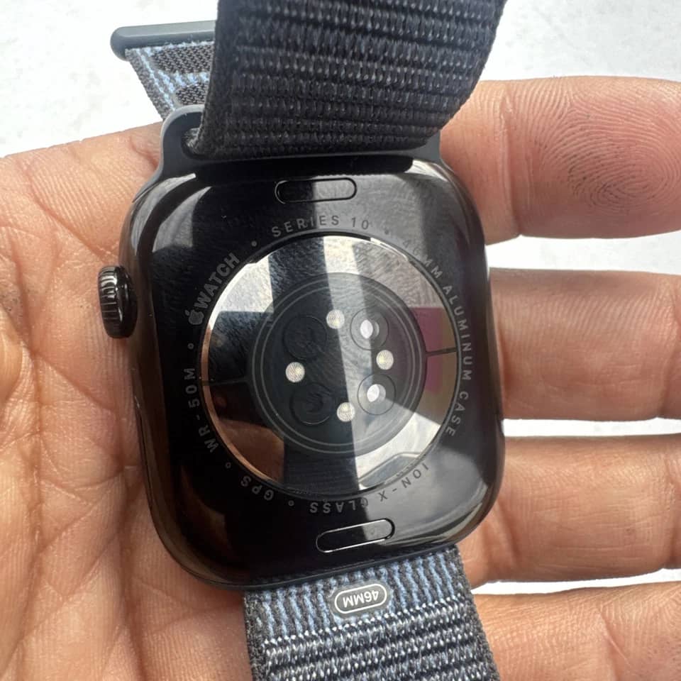 Apple Watch Series 10 Smartwatches 46mm Black Refurbished - Premium