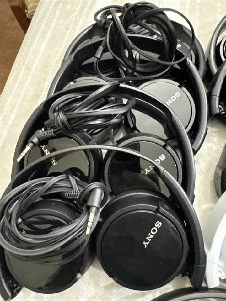 Sony MDRZX110 Headphones & Earbuds New Black