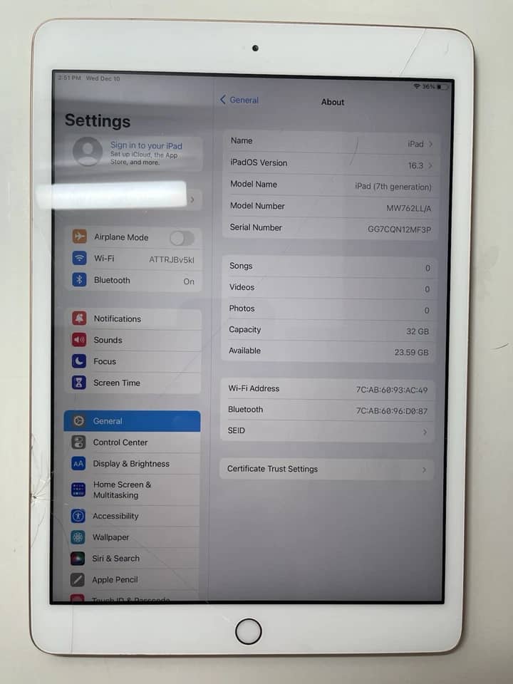 Apple iPad 7 Tablets 10.2" Gray 128GB Refurbished - Premium