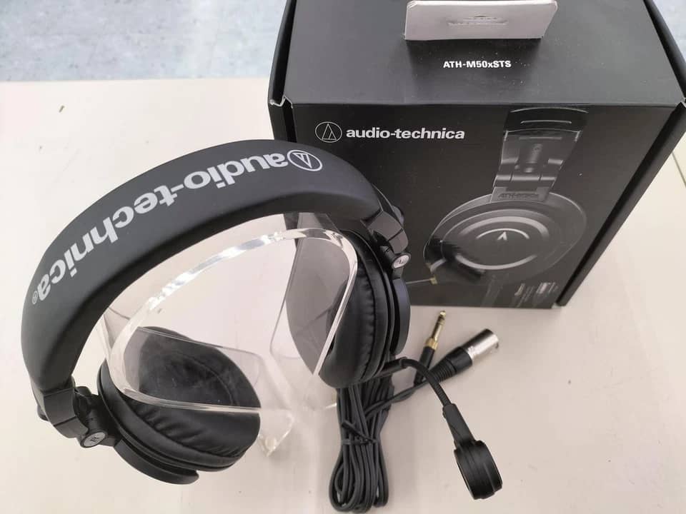 Audio-Technica ATH-M50x Headphones & Earbuds New Black