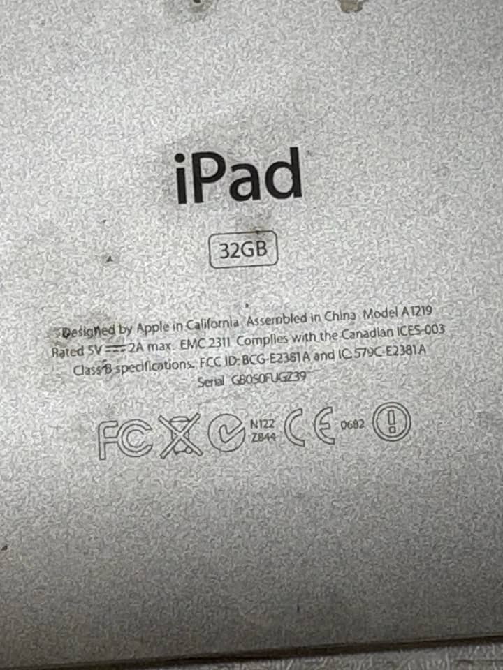 Apple iPad 1st Tablets 10.5" Black 256GB Refurbished - Excellent