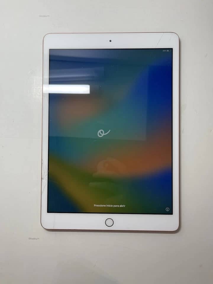 Apple iPad 7 Tablets 10.2" Gray 128GB Refurbished - Premium