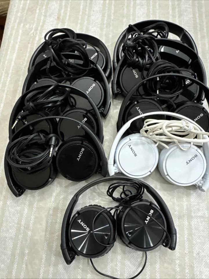 Sony MDRZX110 Headphones & Earbuds New Black